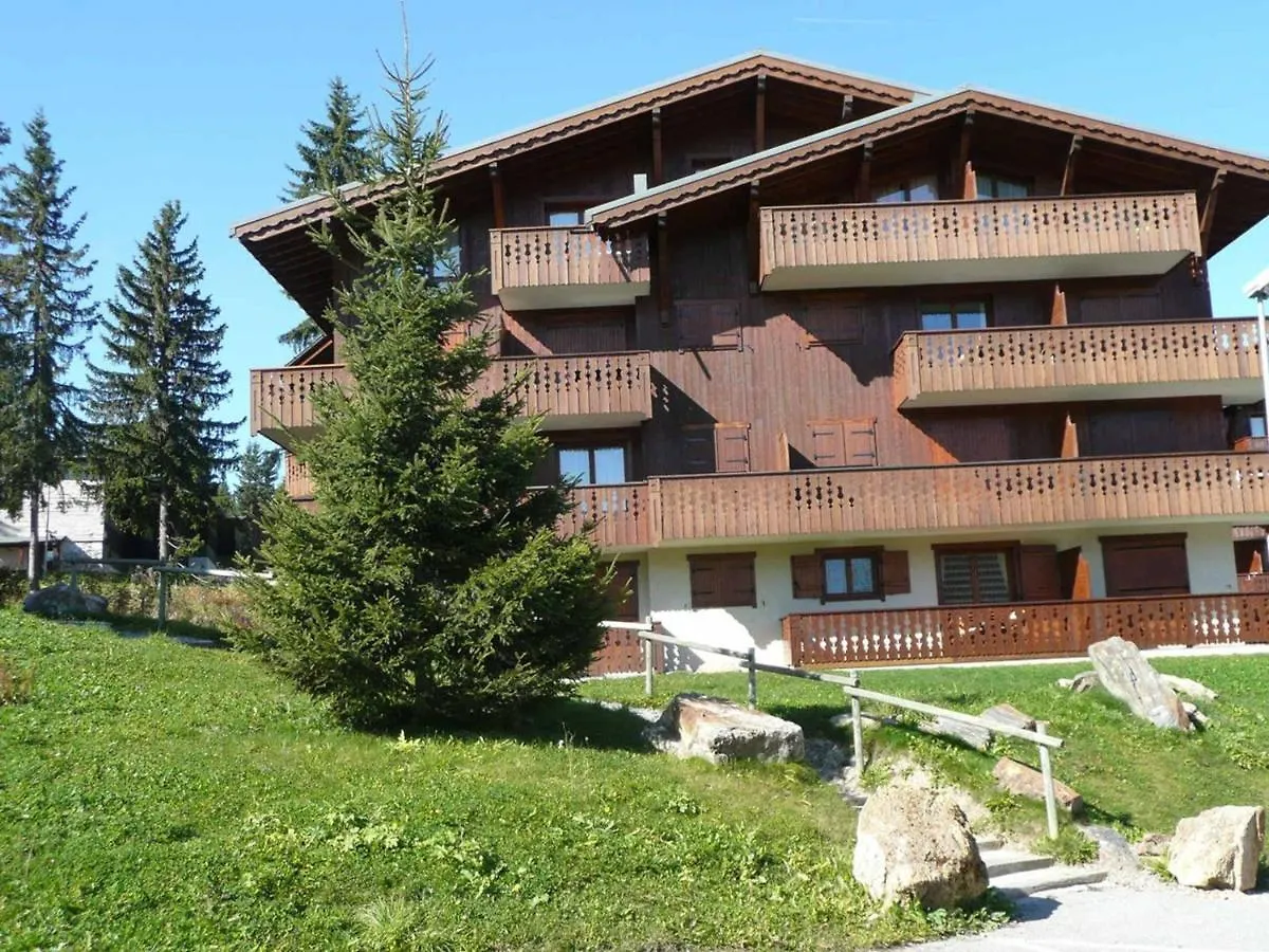 Appartement En Foret Des Rennes Ii, 2 Pieces + Cabine, Balcon, 4 Pers., Proche Esf, Classe 2 Etoiles - Fr-1-594-168 Hauteluce 0*,  France